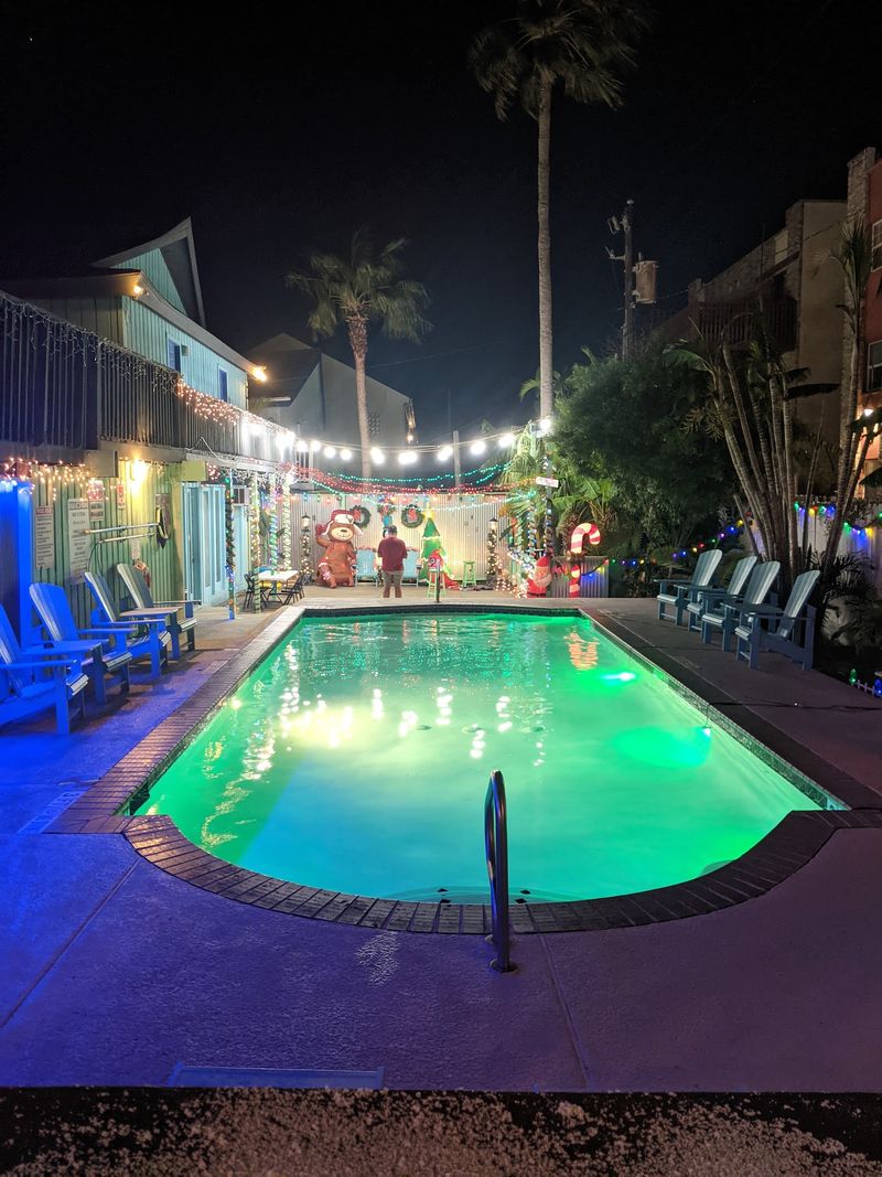 Live Music And Pool Parties Keep Things Lively Live Music And Pool Parties Keep Things Lively