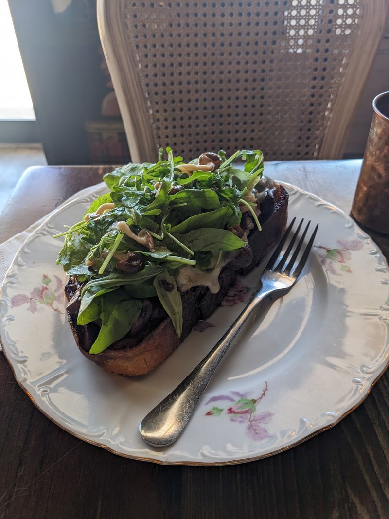 Lunch Lovers Have Just As Much Reason To Stop By Lunch Lovers Have Just As Much Reason To Stop By