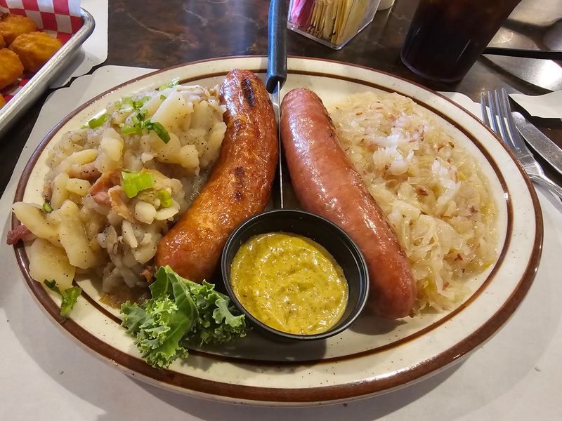 Lunch Portions That Respect Your Afternoon Lunch Portions That Respect Your Afternoon