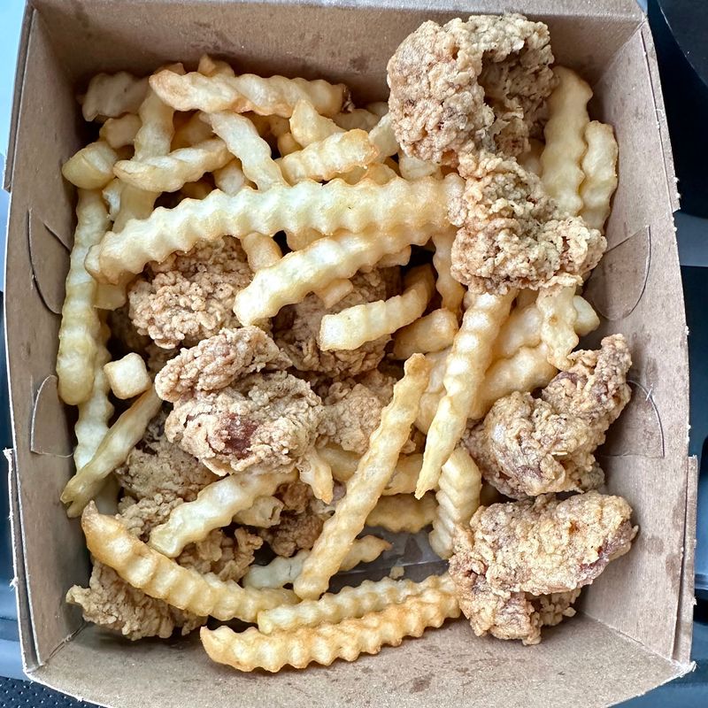Gizzards Bring a Different Kind of Bite