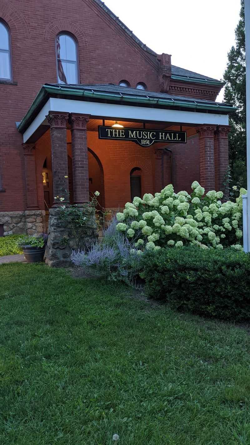 Marion Art Center Brings Culture Without The Fuss