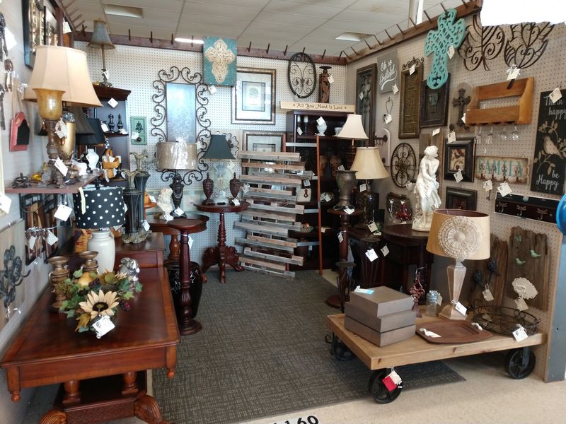 McKenzie Antique Mall - McKenzie