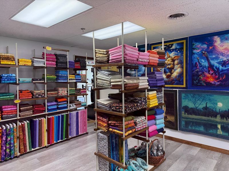 Meet Sew and Saw, Dandridge’s Cozy Creative Escape Meet Sew and Saw, Dandridge’s Cozy Creative Escape