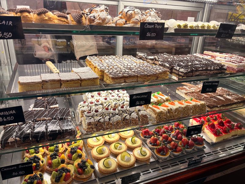 Modern Pastry Shop: Boston’s Cannoli Conversation