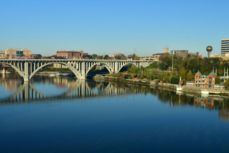 Movers Keep Putting This City At The Top Of Their Lists