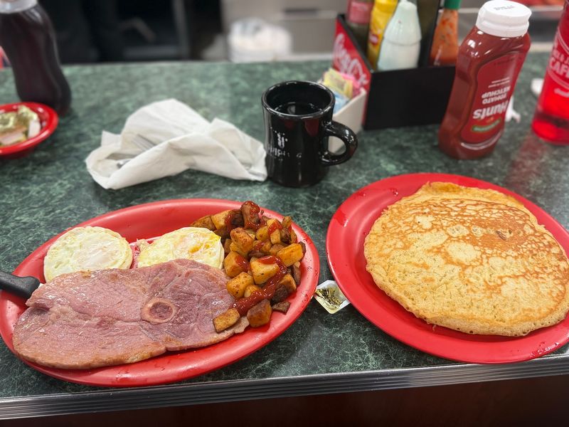 Nick & J's Cafe - Knoxville