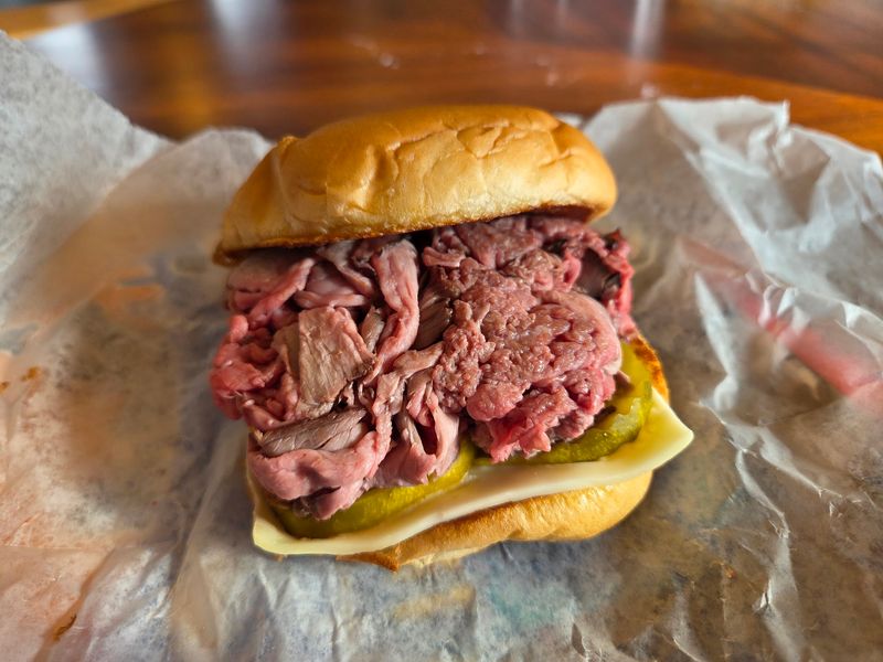 North Shore-Style Roast Beef Sandwiches: Learn the Three-Way North Shore-Style Roast Beef Sandwiches: Learn the Three-Way