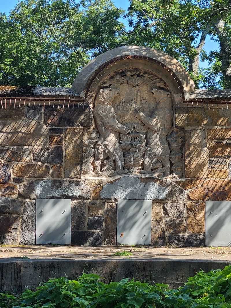 Old Bear Dens