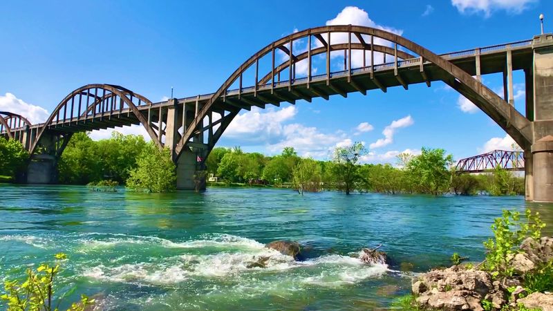 Old Bridge, Real History