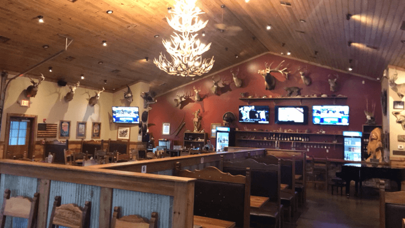Open Season Sports Bar & Grill, Stuttgart, AR