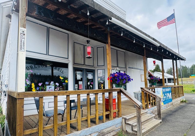 Oregon Trail Store & Deli, Meacham