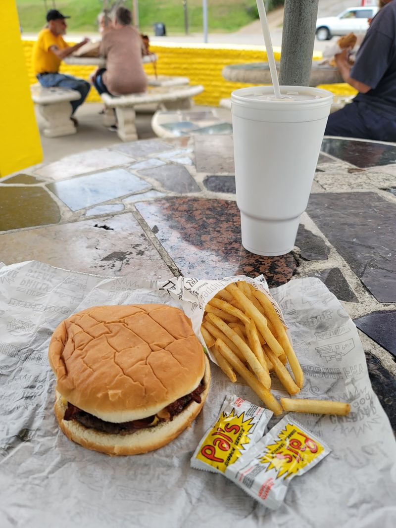Pal's Sudden Service, Kingsport