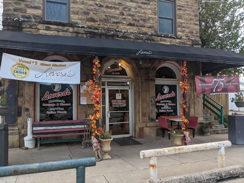 Patio Tables and an Old-School Welcome