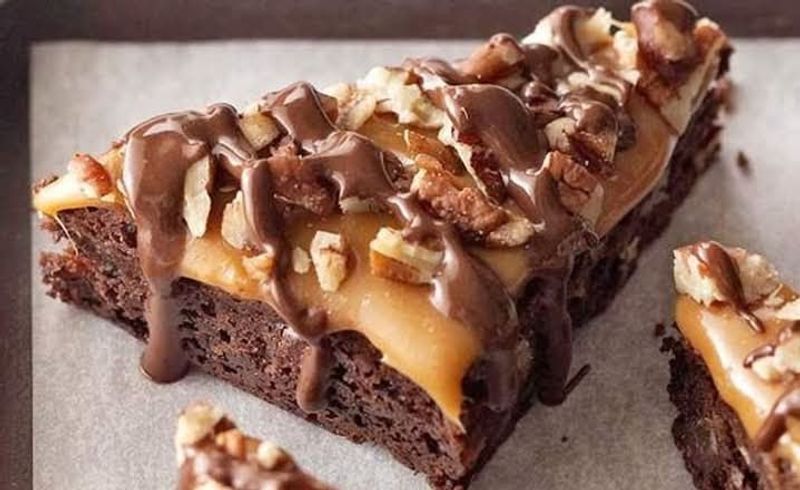Pecan Pie On Top Of A Brownie Is A Genius Move Pecan Pie On Top Of A Brownie Is A Genius Move