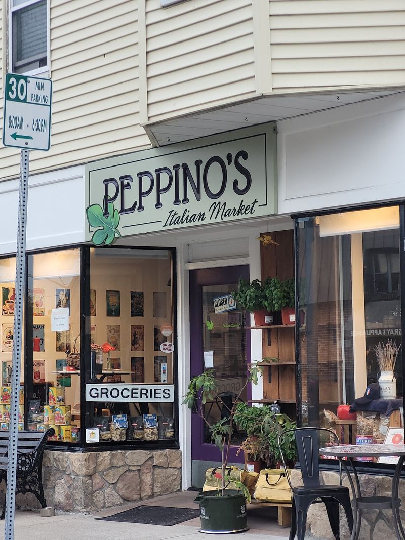 Peppino’s Italian Market: Melrose Shopping for a Smaller Feast