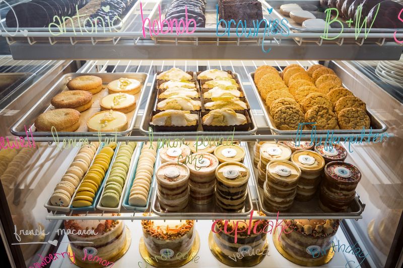 Pumpkin Cinnamon Roll - Fluff Bake Bar (Houston)