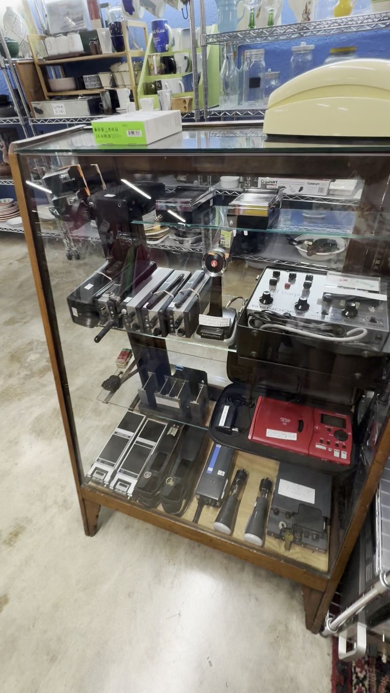 Records, Radios, and Old Audio Gear Records, Radios, and Old Audio Gear