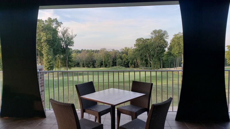 Red Oak Grille
