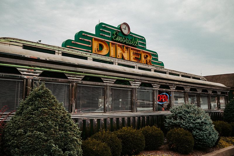 Rhonda's Emerald Diner, Hubbard Rhonda's Emerald Diner, Hubbard