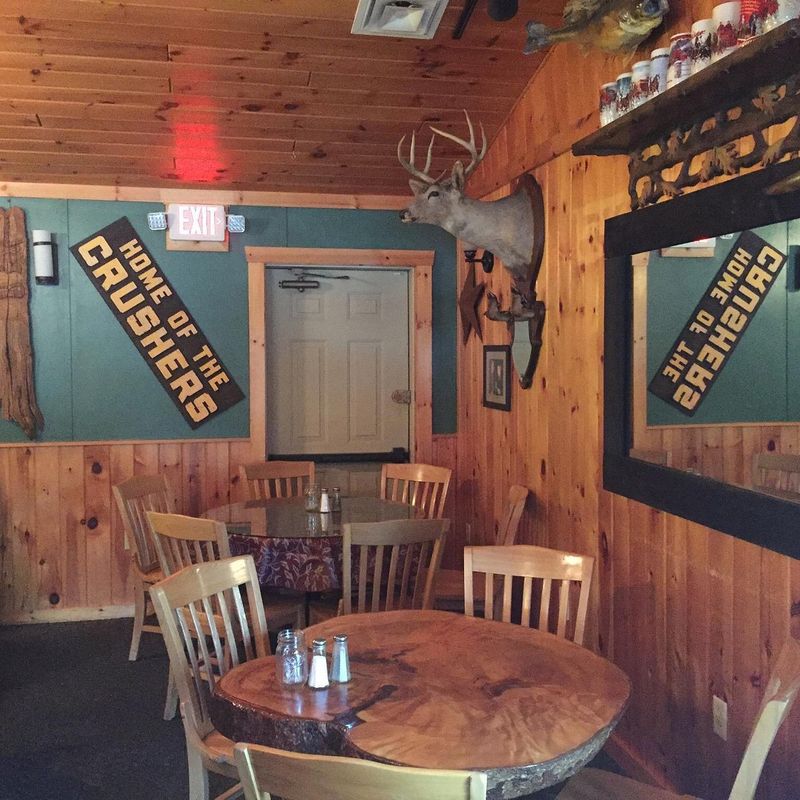 Ribs n’ Bones, Warren Ribs n’ Bones, Warren