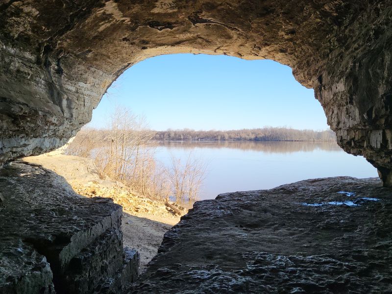 Cave-In-Rock State Park, Cave-In-Rock, IL