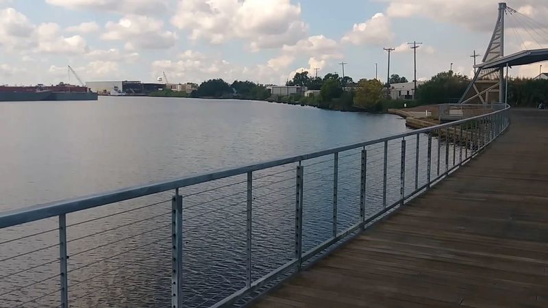 Sabine River Views With a Cooling Breeze Sabine River Views With a Cooling Breeze