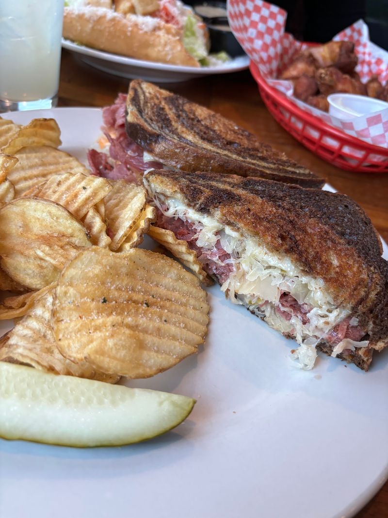 Sandwiches That Make Lunch a Contender