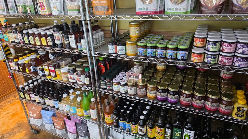 Save Time for the Shop and Market Next Door Save Time for the Shop and Market Next Door