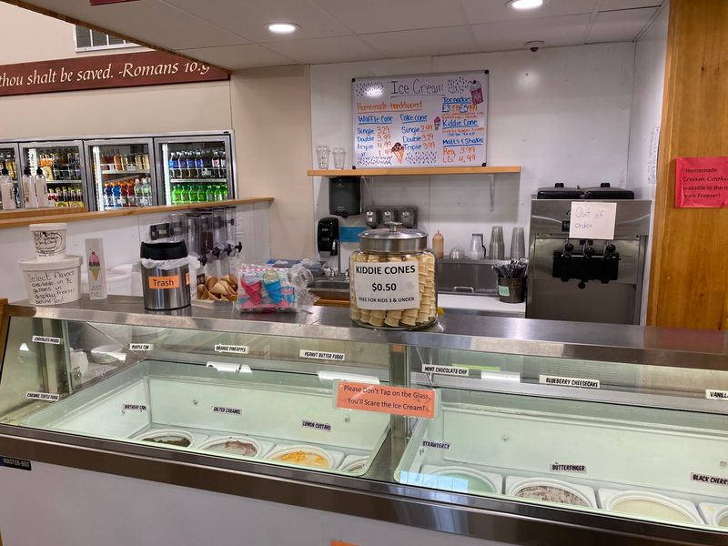 Scoops, Cones, and Tornado Treats Scoops, Cones, and Tornado Treats
