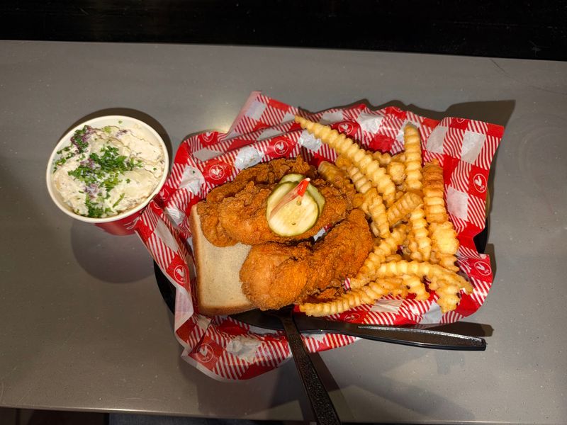 Serving Hot Chicken Painfully Spicy on Purpose Serving Hot Chicken Painfully Spicy on Purpose