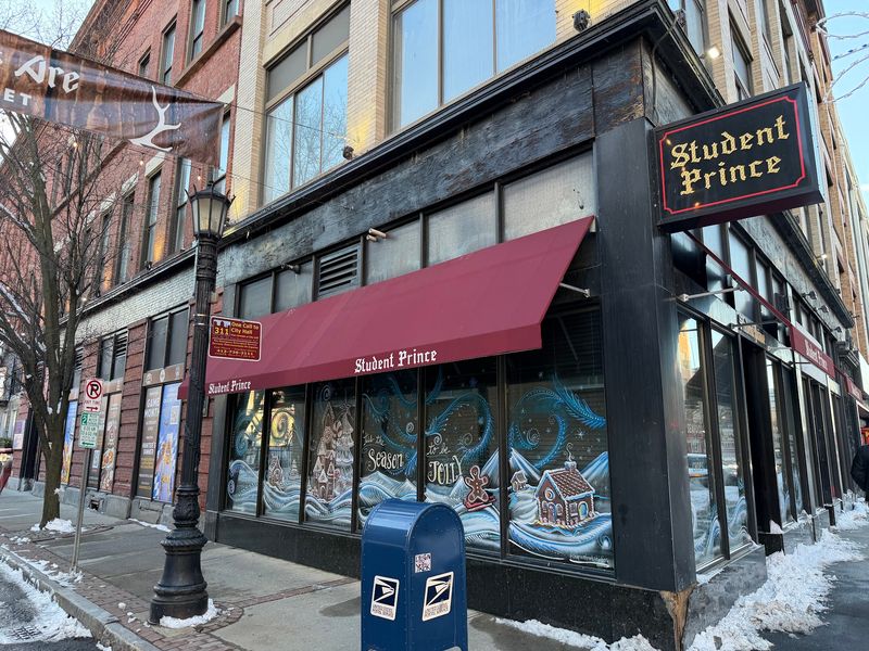 Set Your Route for 8 Fort Street