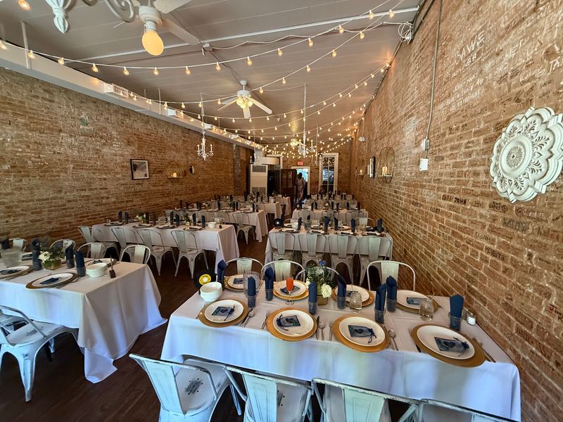 Seven Courses Turn Dinner Into a Shared Project
