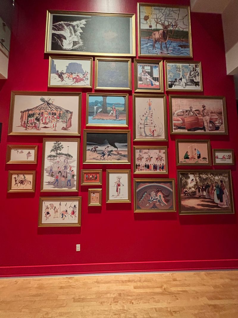 Shopping, a Café, and a Gallery Next Door