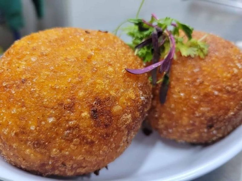 Small Bites That Steal the Show Small Bites That Steal the Show