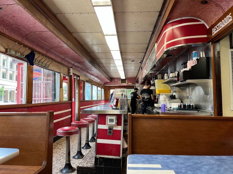 Solo Diners Welcome, Family Included Solo Diners Welcome, Family Included