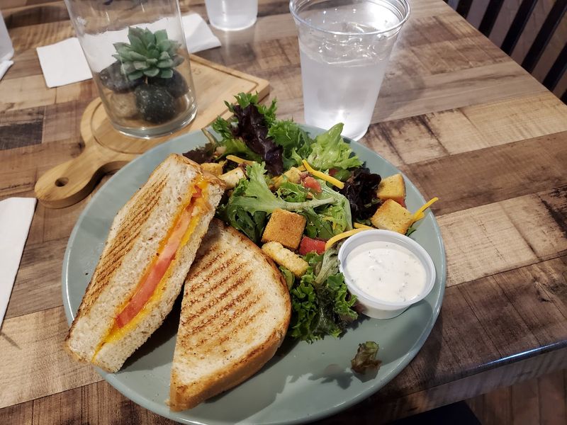 Start Your Morning With A Local Elizabethton Breakfast Start Your Morning With A Local Elizabethton Breakfast