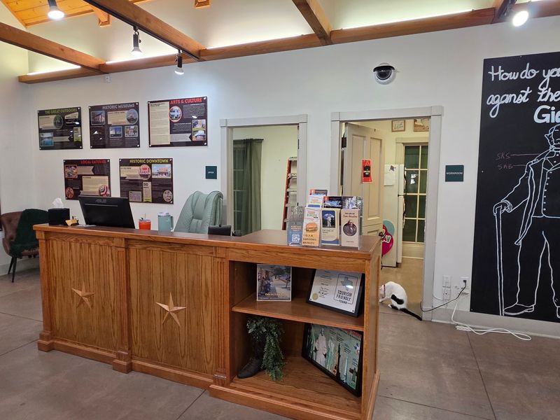 Start Your Visit Where The Friendly Ambassadors Hang Out Start Your Visit Where The Friendly Ambassadors Hang Out