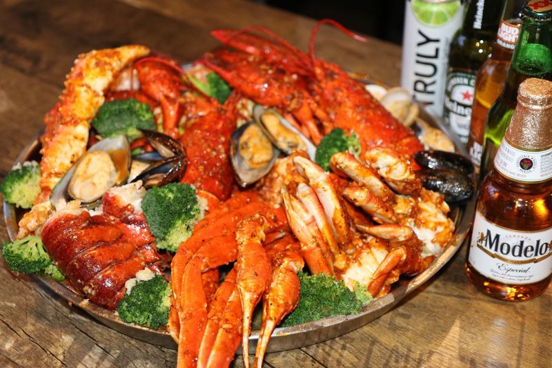 Storming Crab Erie PA Makes A Delicious Mess Worth Diving Into