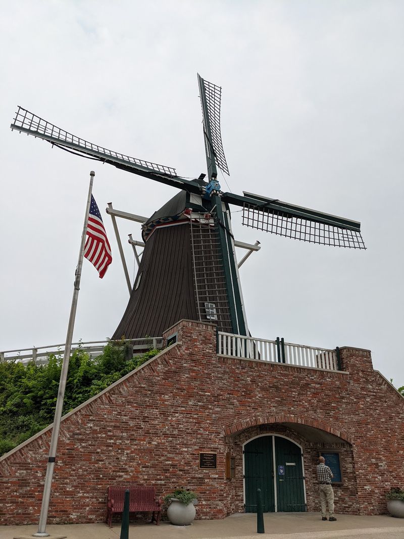 Wooden Shoes, Tulips, and Dutch Days in Illinois Wooden Shoes, Tulips, and Dutch Days in Illinois