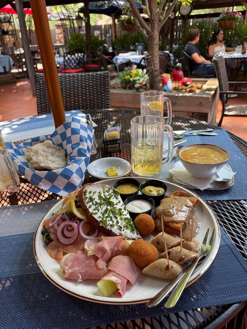 Takeout and Picnic Options