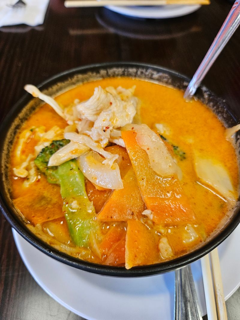 Thai Comfort Food Holds Its Own On This Menu Thai Comfort Food Holds Its Own On This Menu