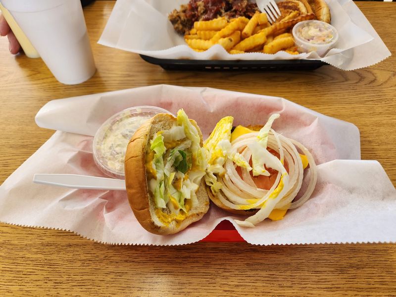 That Fried Green Tomato Cheeseburger Deserves Your Full Attention