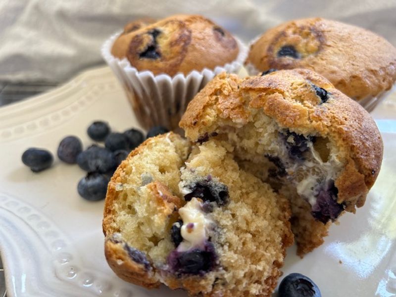 The Breadbasket Bakery and Cafe, Russell: Build a Proper Breakfast Stop The Breadbasket Bakery and Cafe, Russell: Build a Proper Breakfast Stop