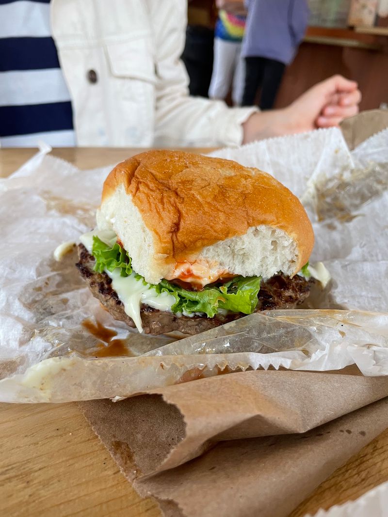 The Burgers Quietly Steal The Show