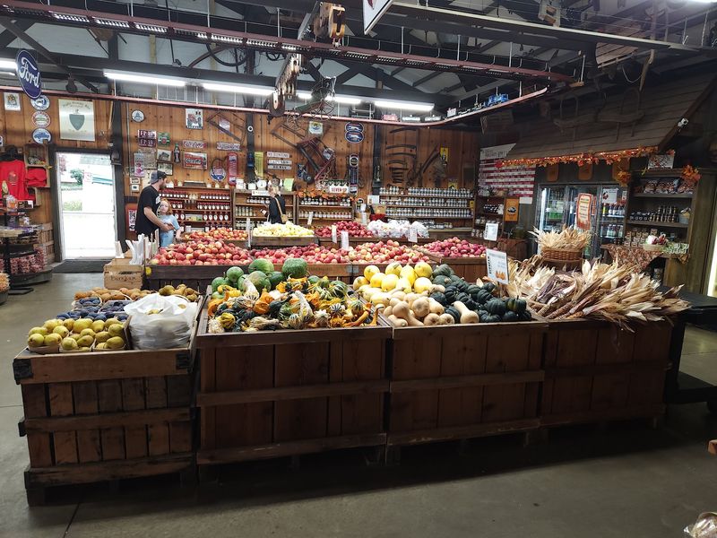 The Farm Market Is Worth A Slow Lap The Farm Market Is Worth A Slow Lap