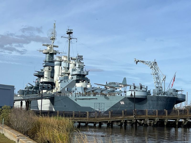 The Free Walkway Around the Hull