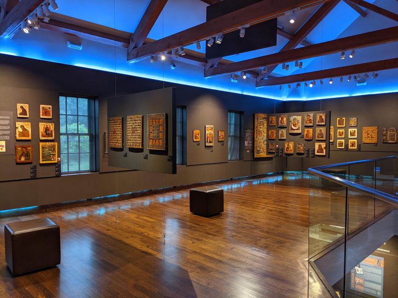 The Icon Museum and Study Center - Clinton's Close-Looking Collection