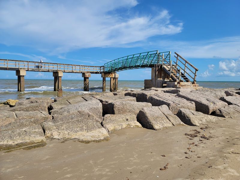 The Long Pier and Jetties The Long Pier and Jetties