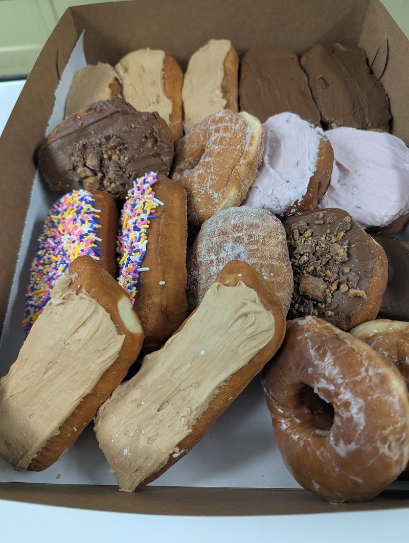 The Plain Glazed Donut's Strong Following The Plain Glazed Donut's Strong Following