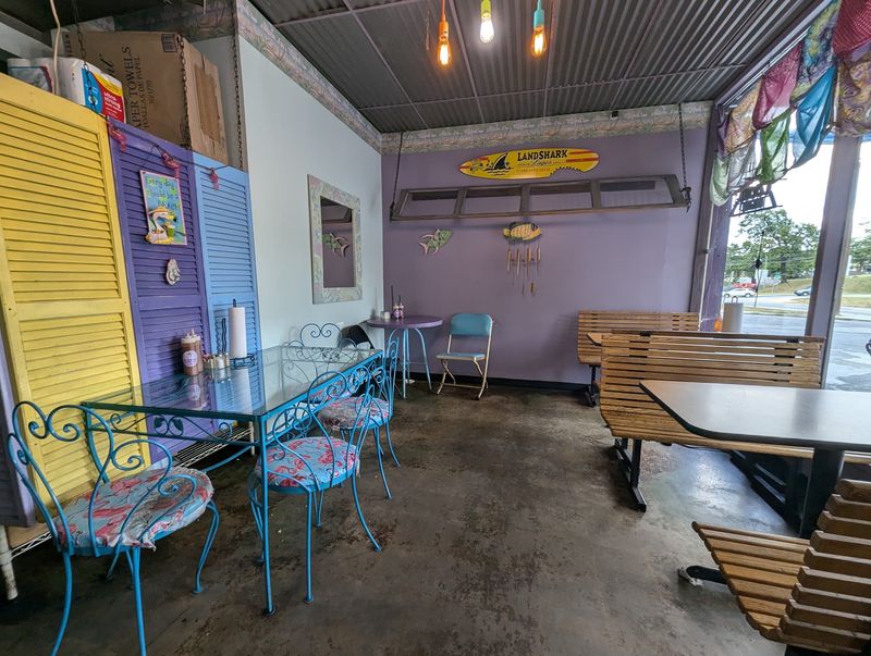 The Purple Daisy Picnic Cafe